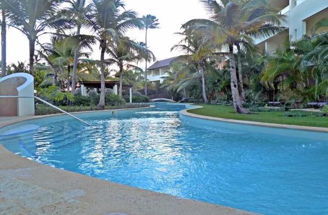 Hotel all inclusive Secrets Royal Beach piscine